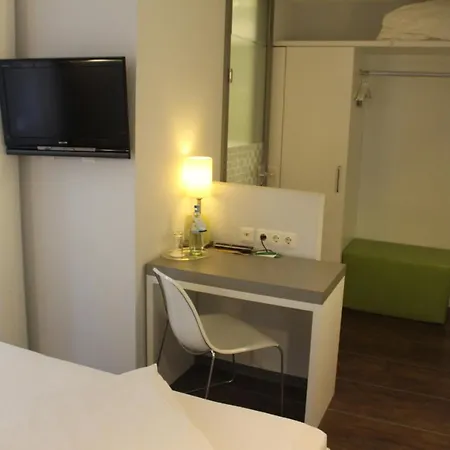 Altstadt Baunachshof Отель Вертгейм